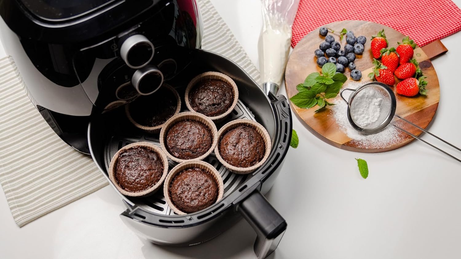 WAP Fritadeira Elétrica Air Fryer FAMILY WAFF2 P 4 Litros Preto Revestimento Antiaderente 1500W - Premium