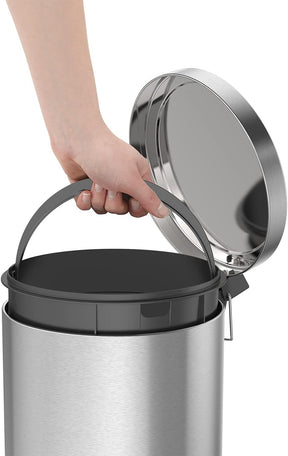 Lixeira Inox com Pedal Tramontina Brasil Plus com Acabamento Scotch Brite e Balde Interno Removível 30 L - Moderno